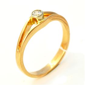 кольцо Золото (585) 3,09 г. размер 17,5